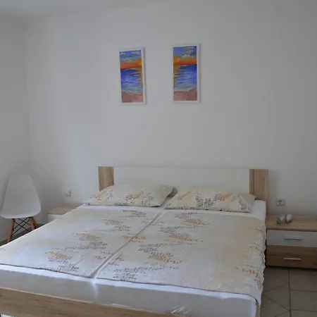 Studio Apartman Kiara Vir Exterior photo