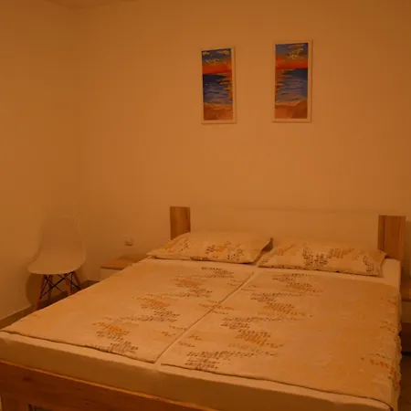 Studio Apartman Kiara Vir Exterior photo